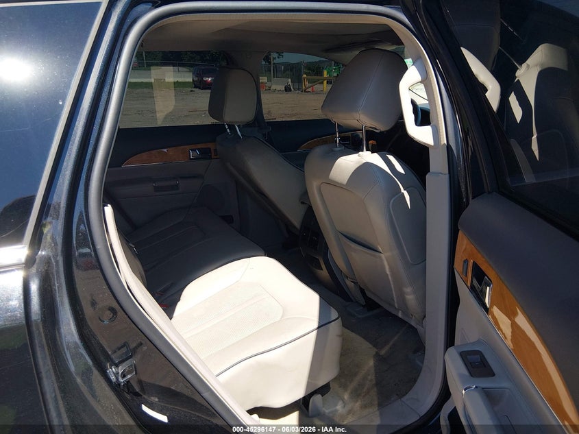 2013 Lincoln Mkx VIN 2LMDJ8JK5DBL22666 IAAI salvage auction — NORMAL WEAR, Clear (Tennessee), sold $825 on 2026-07-09 (photo 8)