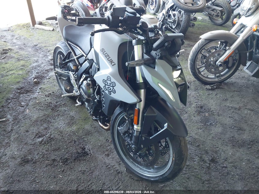 2024 Suzuki Gsx VIN JS1EM11B6R7100330 IAAI salvage auction — FRONT END, Salvage (Tennessee), sold $1,500 on 2026-07-30 (photo 1)