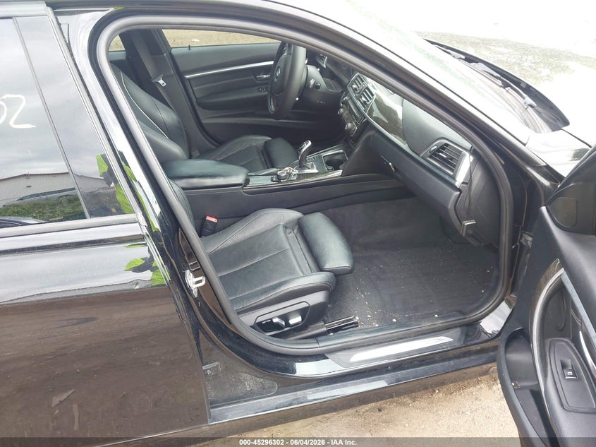 2016 BMW 3er VIN WBA8E3C55GK501751 IAAI salvage auction — FRONT END, Salvage Title, sold $2,000 on 2026-08-19 (photo 5)