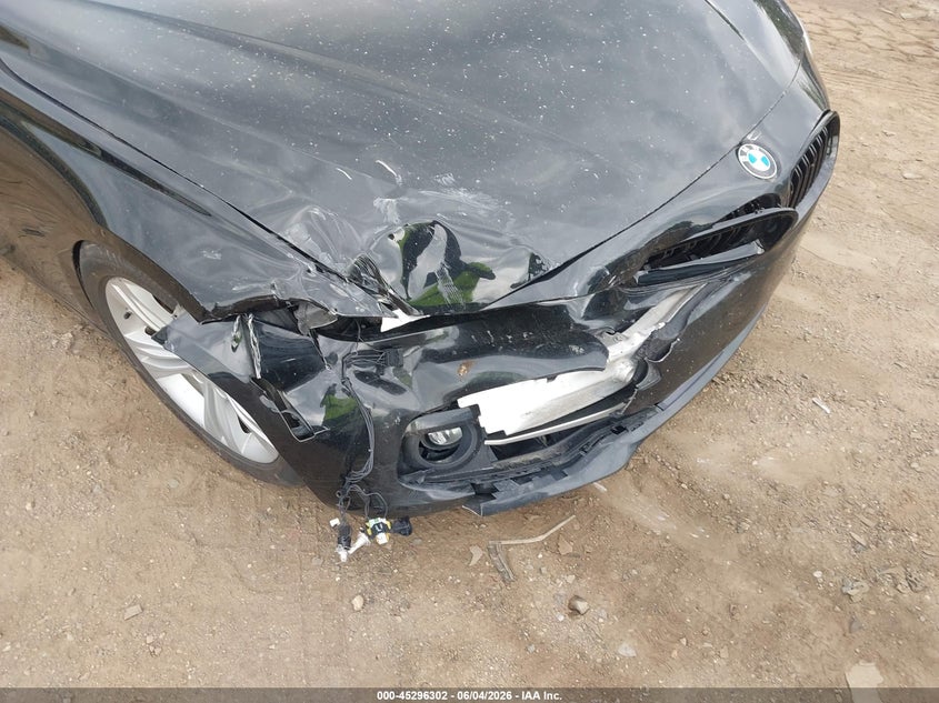 2016 BMW 3er VIN WBA8E3C55GK501751 IAAI salvage auction — FRONT END, Salvage Title, sold $2,000 on 2026-08-19 (photo 6)