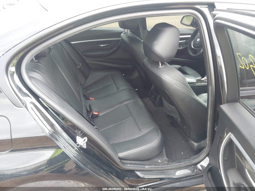 2016 BMW 3er VIN WBA8E3C55GK501751 IAAI salvage auction — FRONT END, Salvage Title, sold $2,000 on 2026-08-19 (photo 8)