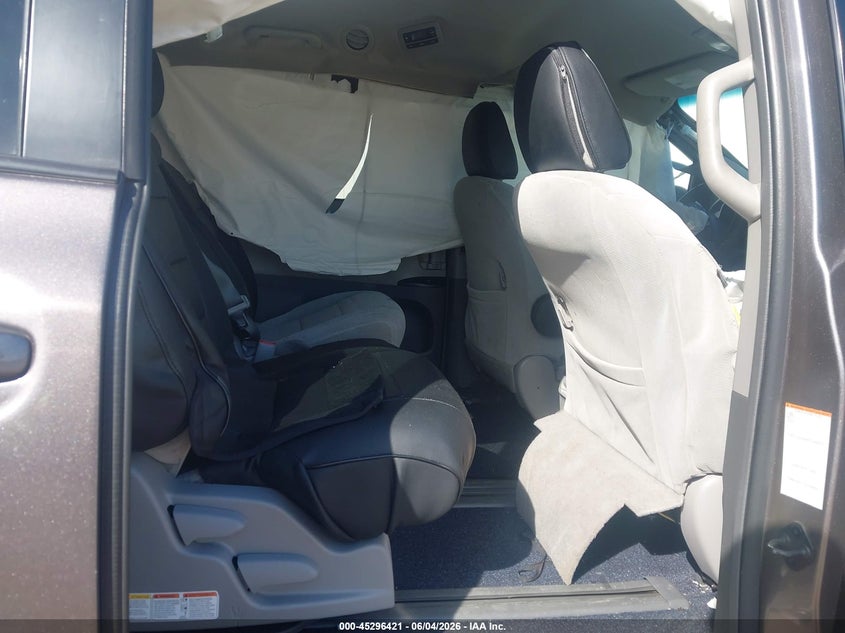 2015 Toyota Sienna VIN 5TDKK3DC9FS540025 IAAI salvage auction — FRONT END, Salvage Title, sold $1,500 on 2026-07-22 (photo 8)
