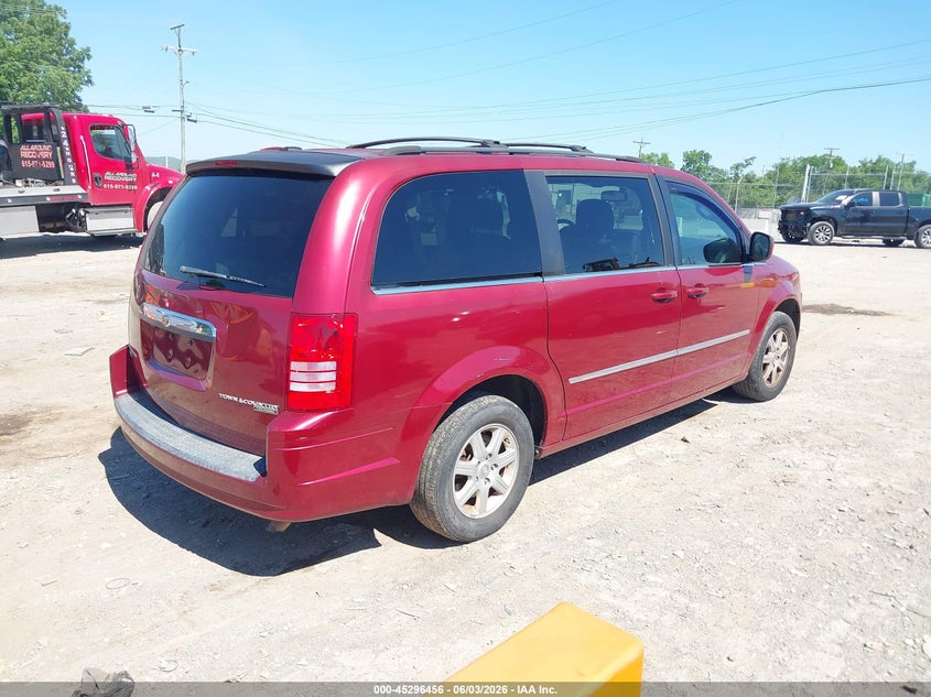 2010 Chrysler Town & country VIN 2A4RR8DX4AR358349 IAAI salvage auction — NORMAL WEAR, Clear (Mississippi), sold $700 on 2026-07-09 (photo 4)