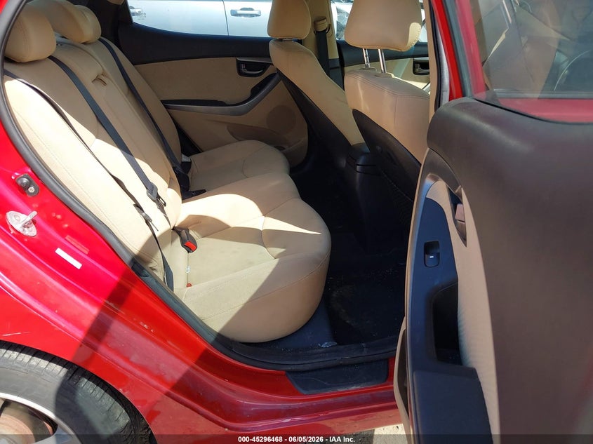 2013 Hyundai Elantra VIN KMHDH4AEXDU945866 IAAI salvage auction — RIGHT FRONT, Salvage Title, sold $550 on 2026-07-10 (photo 8)