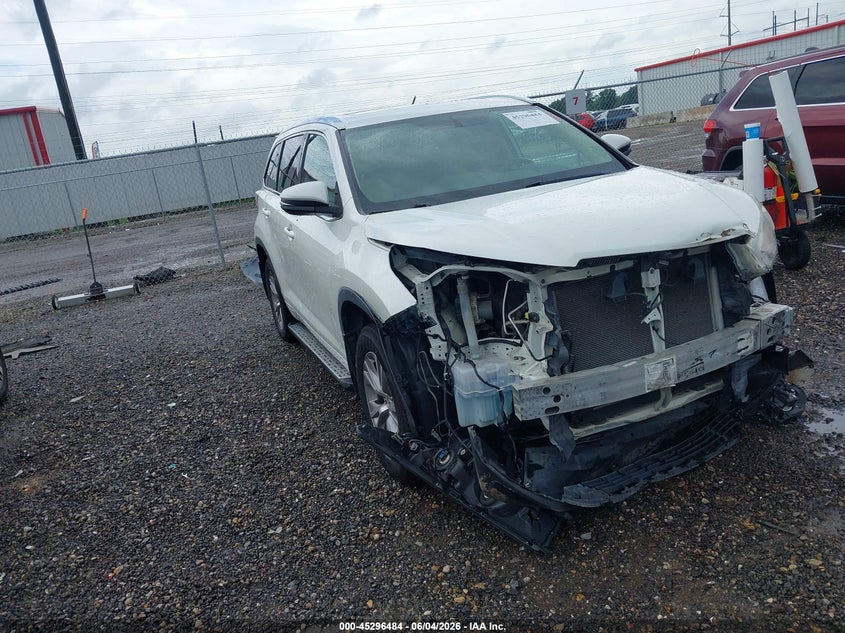 2014 Toyota Highlander VIN 5TDKKRFH3ES029212 IAAI salvage auction — FRONT END, Salvage Title, sold $6,500 on 2026-07-08 (photo 1)
