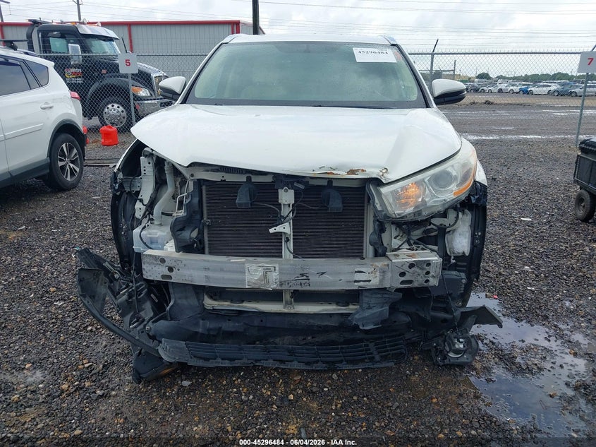 2014 Toyota Highlander VIN 5TDKKRFH3ES029212 IAAI salvage auction — FRONT END, Salvage Title, sold $6,500 on 2026-07-08 (photo 6)