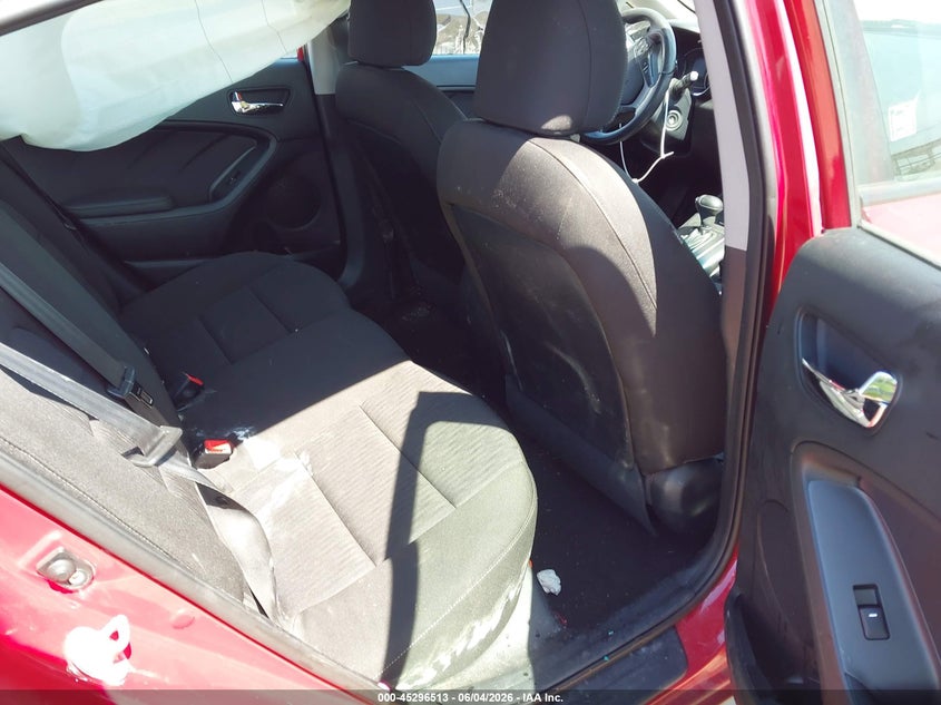 2016 Kia Forte VIN KNAFK4A6XG5475700 IAAI salvage auction — LEFT REAR, Salvage Title, sold $550 on 2026-07-22 (photo 8)