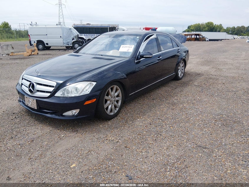 2007 Mercedes-benz S class VIN WDDNG71X47A120870 IAAI salvage auction — LEFT REAR, Clear (Tennessee), sold $550 on 2026-08-04 (photo 2)