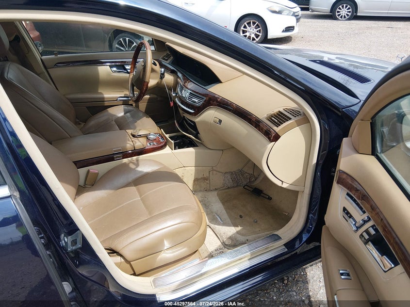 2007 Mercedes-benz S class VIN WDDNG71X47A120870 IAAI salvage auction — LEFT REAR, Clear (Tennessee), sold $550 on 2026-08-04 (photo 5)