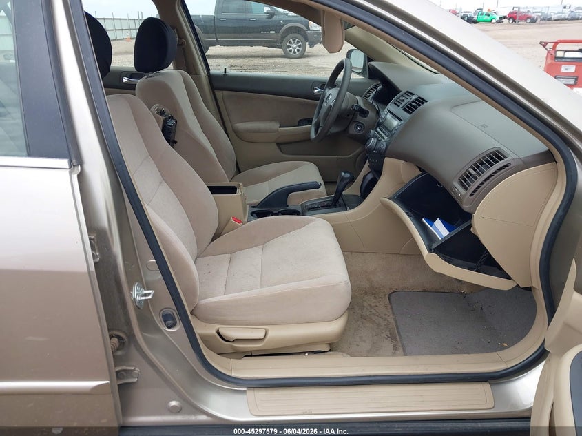 2004 Honda Accord VIN JHMCM56324C035397 IAAI salvage auction — REAR END, Salvage (Texas), sold $450 on 2026-07-13 (photo 5)