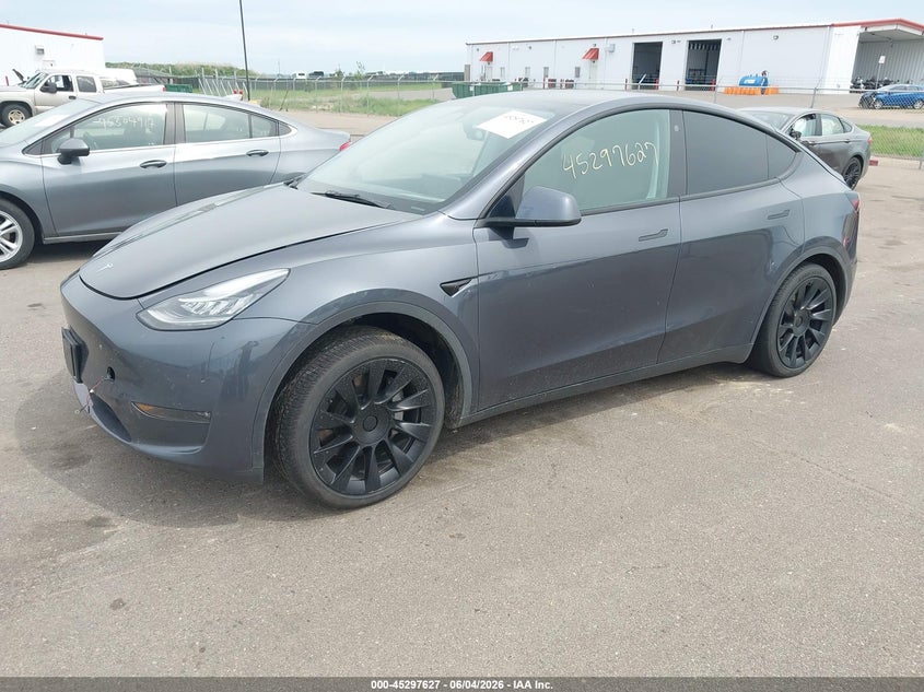 2021 Tesla Model y VIN 5YJYGDEE8MF267226 IAAI salvage auction — RIGHT SIDE, Salvage (Minnesota), sold $8,050 on 2026-08-27 (photo 2)