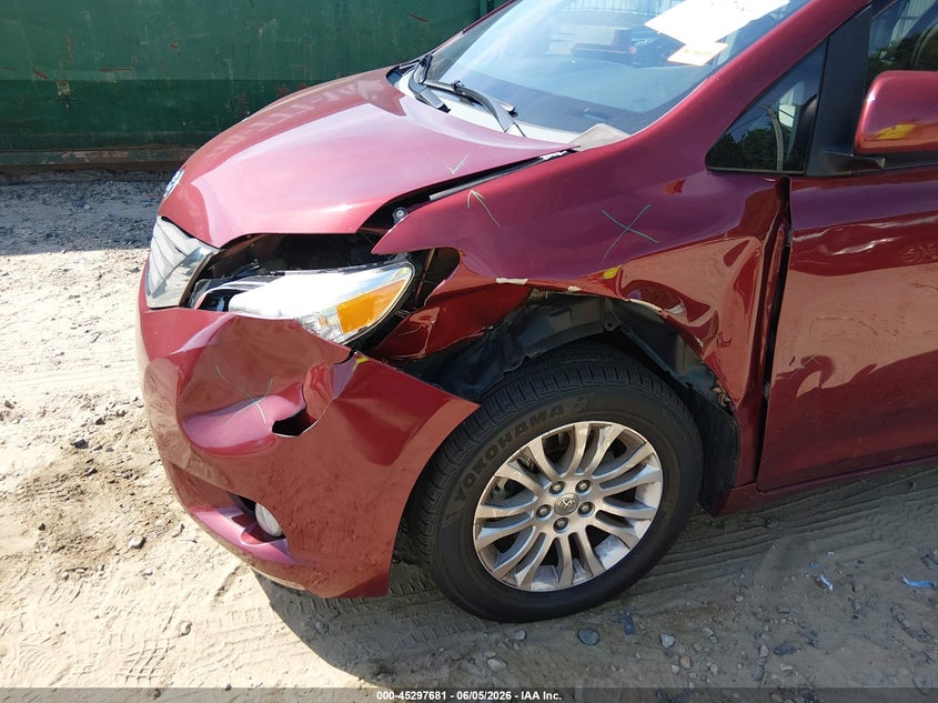 2013 Toyota Sienna VIN 5TDYK3DC1DS398101 IAAI salvage auction — FRONT END, Salvage Title, sold $4,650 on 2026-07-16 (photo 6)