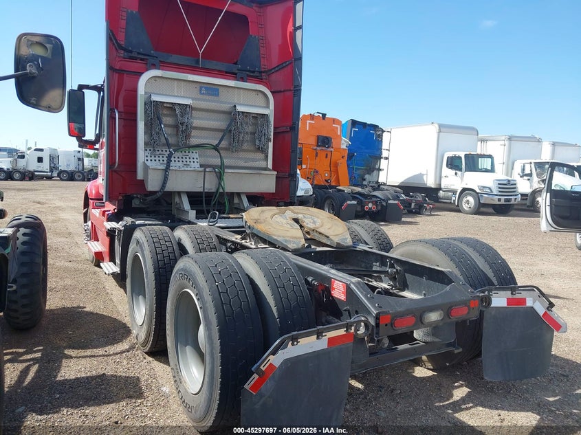 2020 Volvo VIN 4V4WC9EG6LN225479 IAAI salvage auction — UNKNOWN, Salvage Title, sold $13,950 on 2026-08-19 (photo 3)