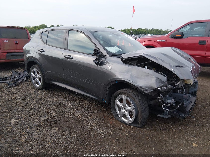 2024 Dodge Hornet VIN ZACNDFAN0R3A37832 IAAI salvage auction — FRONT END, Salvage Title, sold $2,825 on 2026-07-15 (photo 1)
