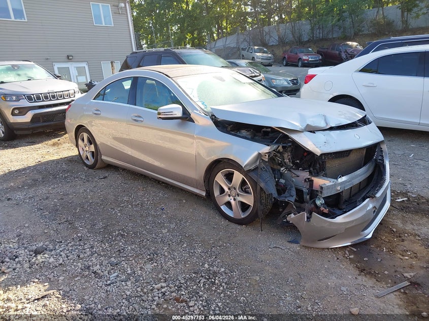 2017 Mercedes-benz Cla-klasse VIN WDDSJ4GB7HN404289 IAAI salvage auction — RIGHT FRONT, Salvage Title, sold $2,700 on 2026-07-07 (photo 1)