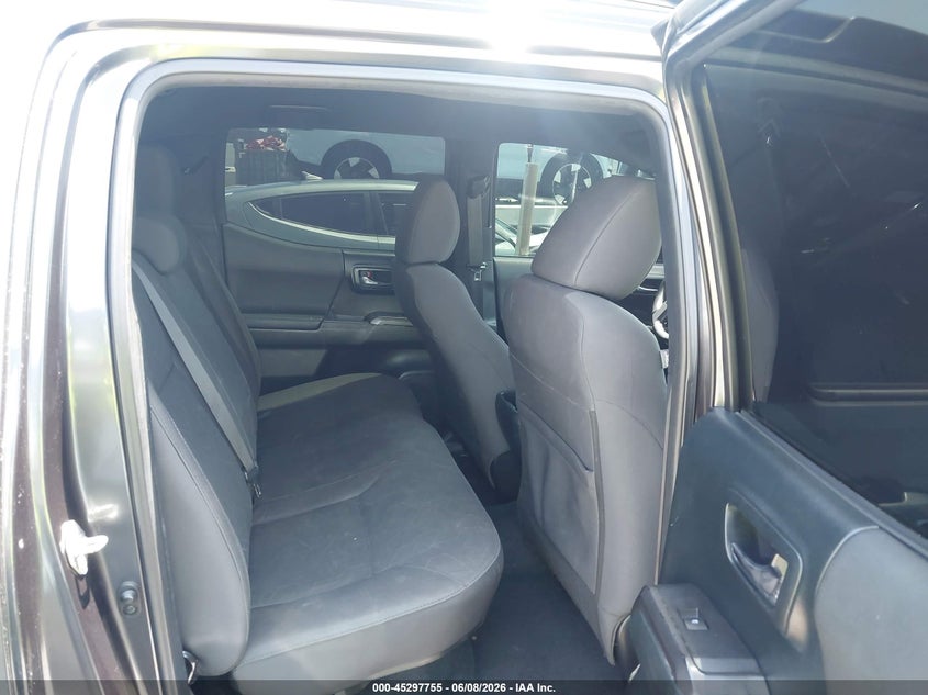 2017 Toyota Tacoma VIN 3TMAZ5CN5HM030571 IAAI salvage auction — FRONT END, Salvage Title, sold $7,300 on 2026-07-23 (photo 8)