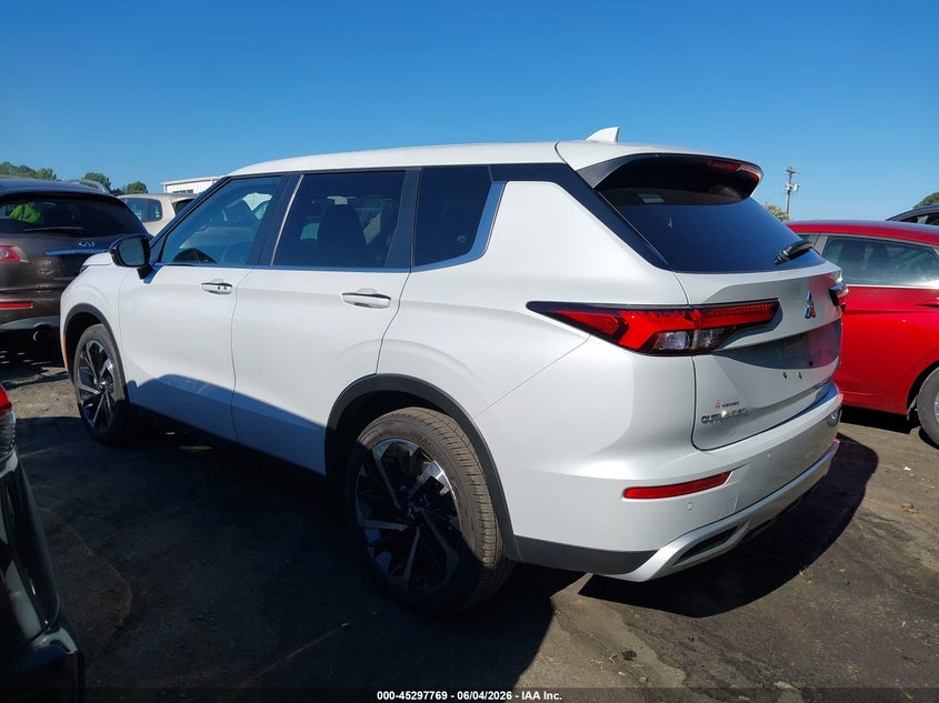 2024 Mitsubishi Outlander VIN JA4J3VA86RZ044729 IAAI salvage auction — UNKNOWN, Salvage Title, sold $11,375 on 2026-07-24 (photo 3)