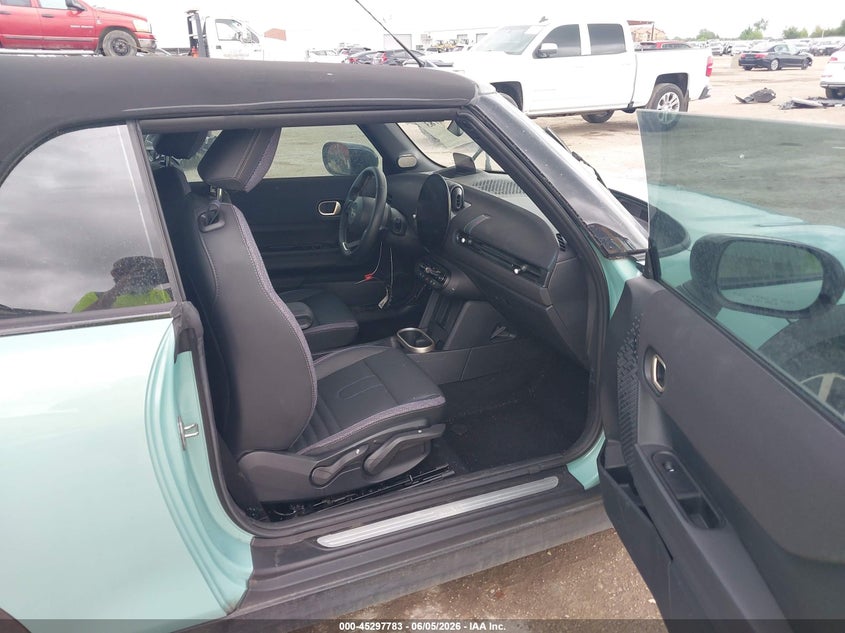 2026 Mini Convertible VIN WMW23GX09T2X74848 IAAI salvage auction — WATER/FLOOD, Salvage (Texas), sold $13,150 on 2026-08-12 (photo 5)