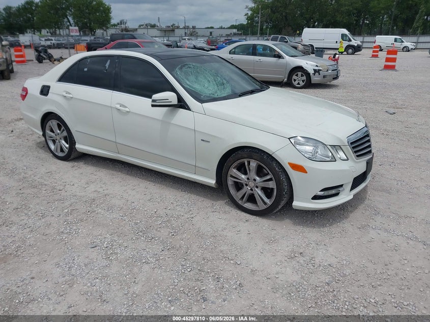 2012 Mercedes-benz E-klasse VIN WDDHF8JB2CA620756 IAAI salvage auction — HAIL, Salvage Title, sold $3,500 on 2026-07-27 (photo 1)