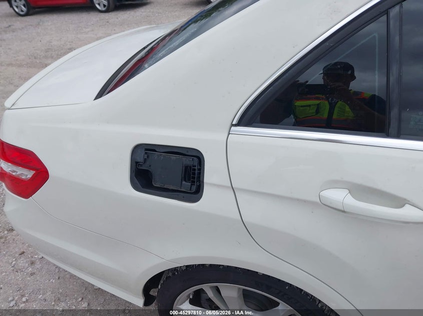2012 Mercedes-benz E-klasse VIN WDDHF8JB2CA620756 IAAI salvage auction — HAIL, Salvage Title, sold $3,500 on 2026-07-27 (photo 6)