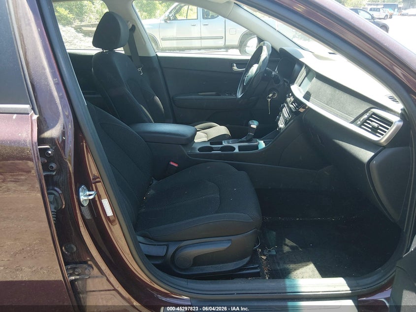 2020 Kia Optima VIN 5XXGT4L39LG427229 IAAI salvage auction — LEFT SIDE, Salvage Title, sold $700 on 2026-07-14 (photo 5)