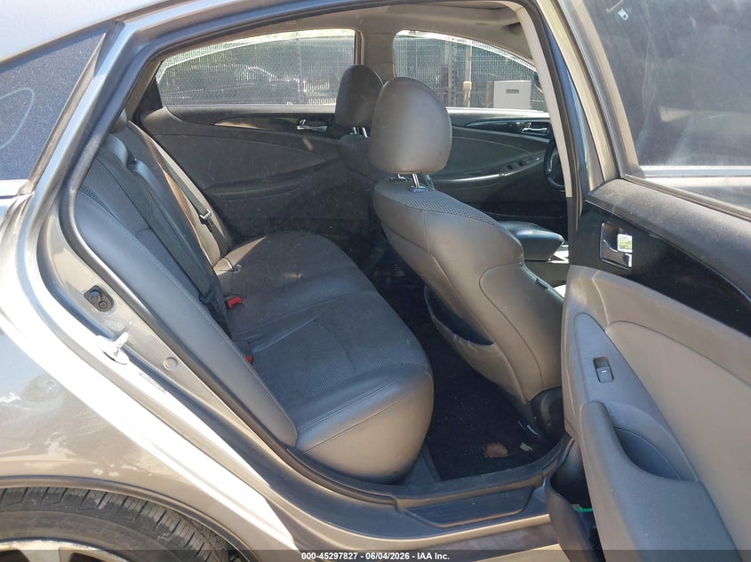 2014 Hyundai Sonata VIN 5NPEC4AB1EH900176 IAAI salvage auction — NORMAL WEAR, Clear (Maryland), sold $425 on 2026-07-16 (photo 8)