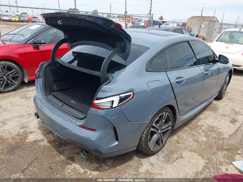 2022 BMW 2er VIN WBA53AK04N7J82510 IAAI salvage auction — LEFT & RIGHT, Salvage Title, sold $7,150 on 2026-08-25 (photo 4)