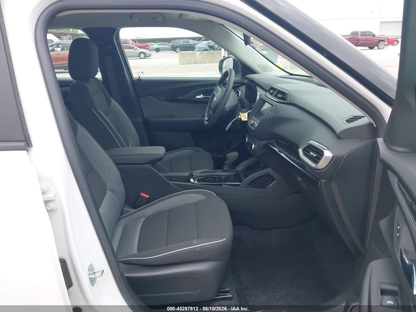2023 Chevrolet Trailblazer VIN KL79MMS2XPB164448 IAAI salvage auction — HAIL, Original (Texas), sold $9,100 on 2026-07-15 (photo 5)
