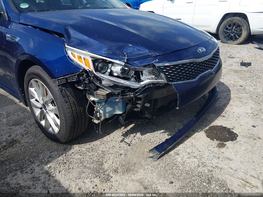 2018 Kia Optima VIN 5XXGT4L36JG240723 IAAI salvage auction — FRONT END, Salvage Title, sold $750 on 2026-07-14 (photo 6)