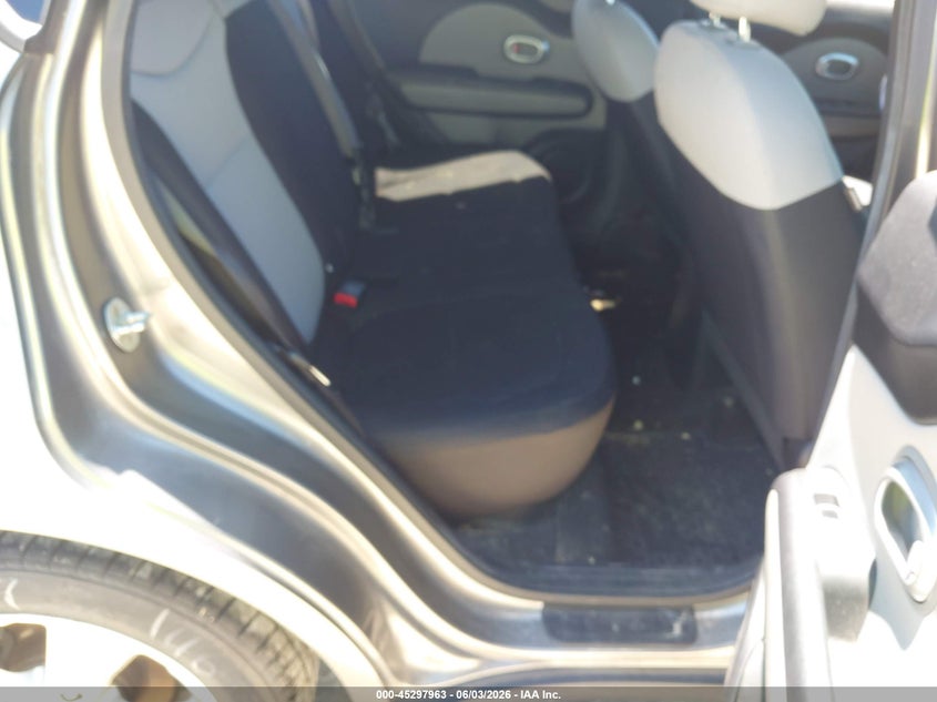 2018 Kia Soul VIN KNDJN2A26J7555058 IAAI salvage auction — NORMAL WEAR, Salvage Title, sold $600 on 2026-07-22 (photo 8)