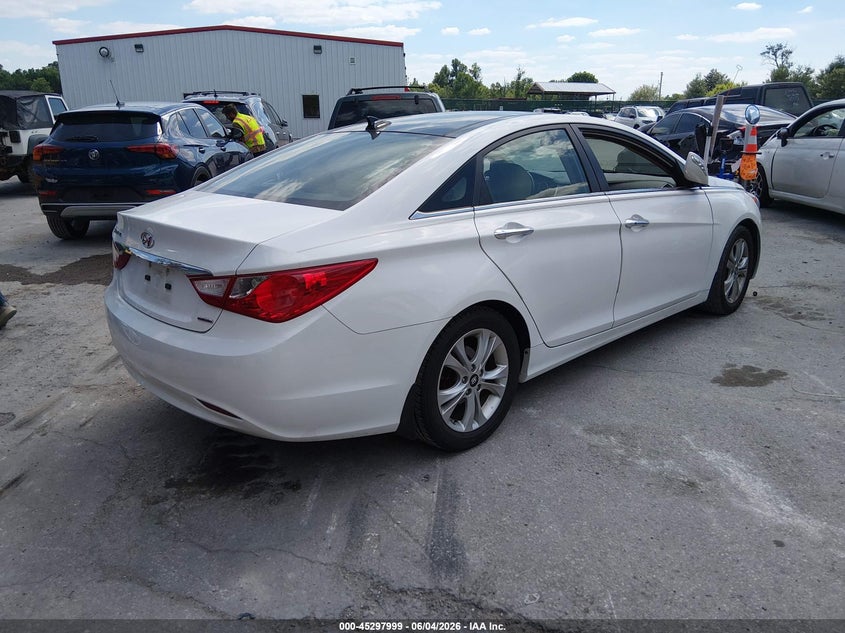 2013 Hyundai Sonata VIN 5NPEC4AC9DH619119 IAAI salvage auction — LEFT SIDE, Salvage Title, sold $925 on 2026-07-29 (photo 4)