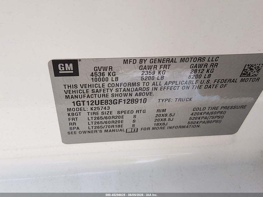 2016 Gmc SIERRA VIN 1GT12UE83GF128910 IAAI salvage auction — RIGHT FRONT, Salvage Title, sold $1,850 on 2026-07-27 (photo 9)
