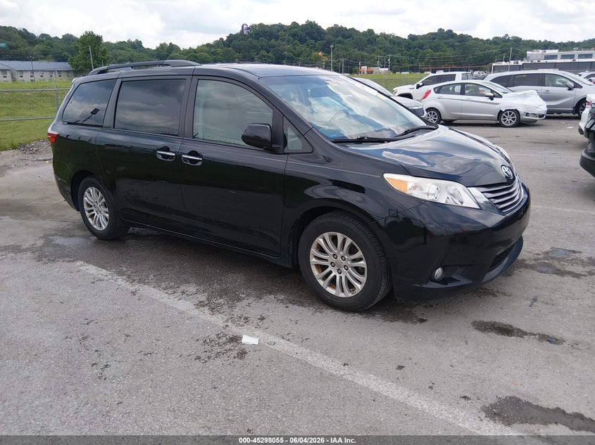 2015 Toyota Sienna VIN 5TDYK3DC8FS655080 IAAI salvage auction — LEFT SIDE, Salvage Title, sold $3,700 on 2026-07-07 (photo 1)