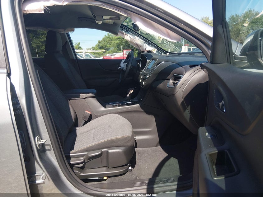 2024 Chevrolet Equinox VIN 3GNAXKEG9RS104209 IAAI salvage auction — FRONT END, Salvage Title, sold $2,700 on 2026-07-31 (photo 5)