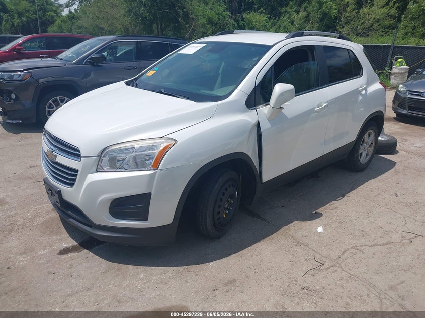 2015 Chevrolet Trax VIN KL7CJLSB8FB230048 IAAI salvage auction — LEFT FRONT, Salvage Title, sold $950 on 2026-07-08 (photo 2)