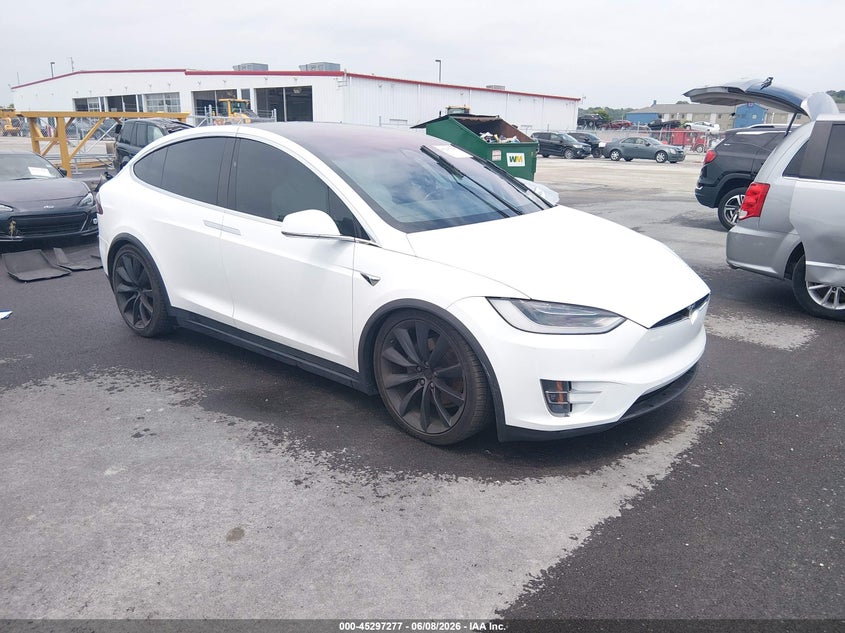 2017 Tesla Model x VIN 5YJXCBE27HF024899 IAAI salvage auction — REAR END, Salvage Title, sold $8,700 on 2026-07-20 (photo 3)