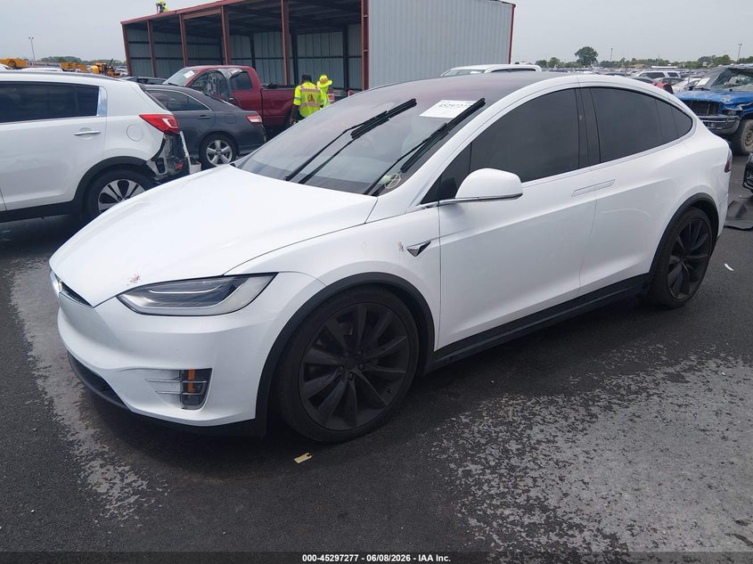 2017 Tesla Model x VIN 5YJXCBE27HF024899 IAAI salvage auction — REAR END, Salvage Title, sold $8,700 on 2026-07-20 (photo 4)