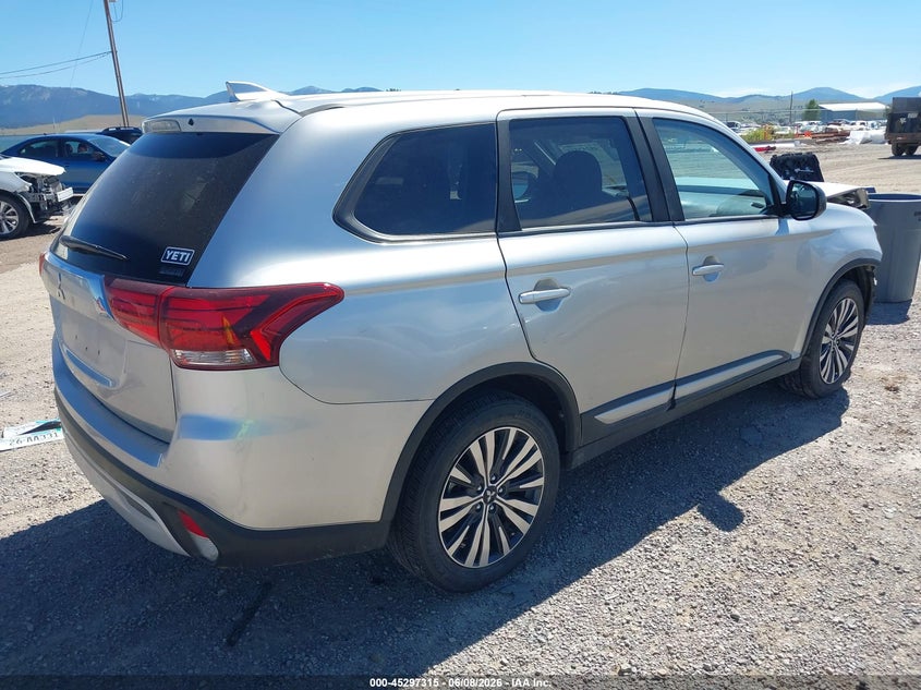 2020 Mitsubishi Outlander VIN JA4AZ3A3XLZ026880 IAAI salvage auction — FRONT END, Salvage Title, sold $1,200 on 2026-08-02 (photo 4)