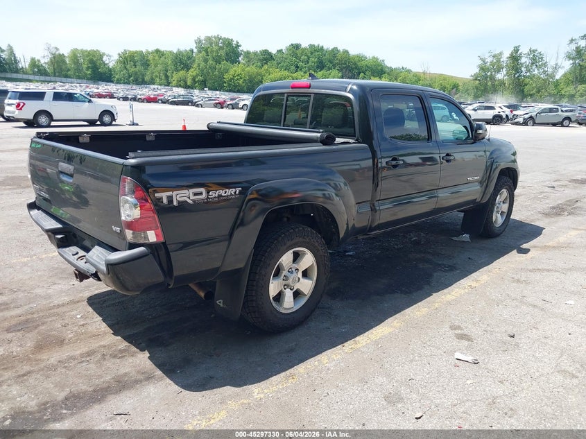 2015 Toyota Tacoma VIN 5TFMU4FN5FX030191 IAAI salvage auction — REAR END, Salvage Title, sold $7,400 on 2026-07-30 (photo 4)