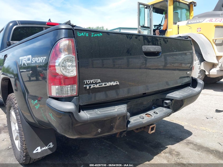 2015 Toyota Tacoma VIN 5TFMU4FN5FX030191 IAAI salvage auction — REAR END, Salvage Title, sold $7,400 on 2026-07-30 (photo 6)