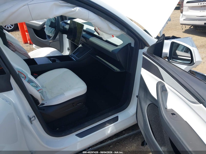 2026 Tesla Model y VIN 7SAYGDEE9TF358636 IAAI salvage auction — FRONT END, Salvage Title, sold $13,600 on 2026-07-23 (photo 5)