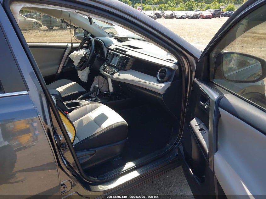 2018 Toyota Rav 4 VIN JTMRFREVXJJ725485 IAAI salvage auction — FRONT END, Salvage Title, sold $5,200 on 2026-07-19 (photo 5)