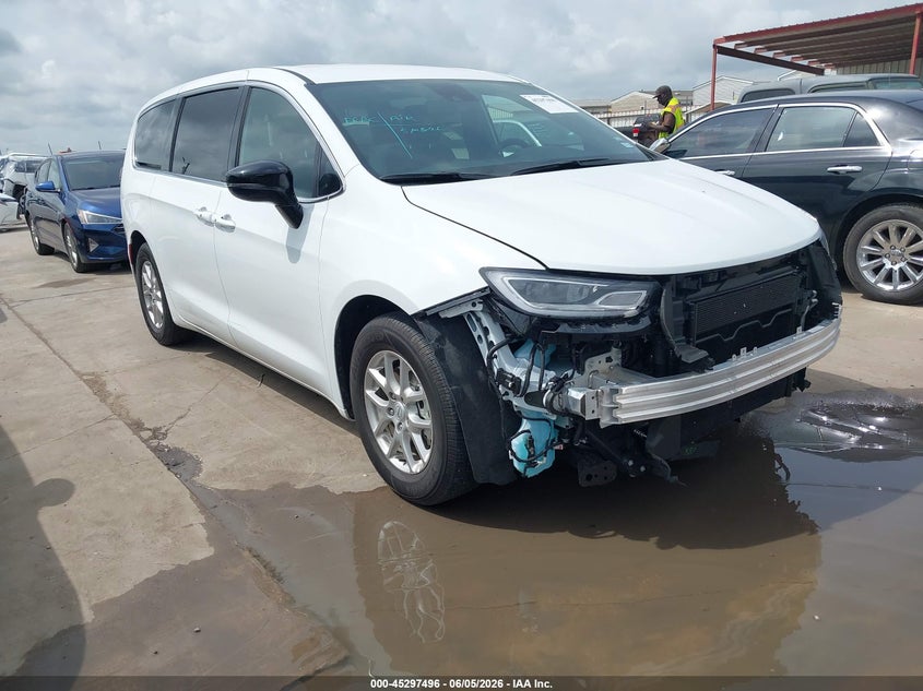 2026 Chrysler Pacifica VIN 2C4RC1BG7TR270920 IAAI salvage auction — FRONT END, Enterprise Vehicles Clear Only (Texas), sold $24,600 on 2026-07-21 (photo 1)