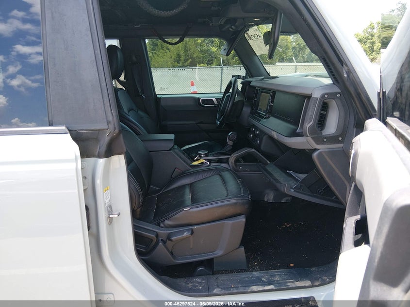 2021 Ford Bronco VIN 1FMDE5BH4MLB07149 IAAI salvage auction — RIGHT SIDE, Salvage Title, sold $14,700 on 2026-07-25 (photo 5)