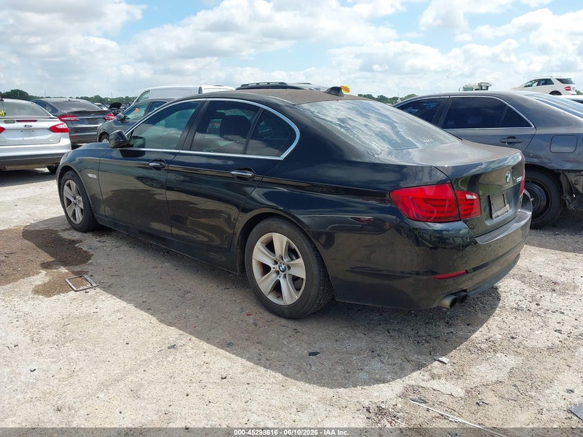 2012 BMW 5er VIN WBAXG5C55CDW24160 IAAI salvage auction — NORMAL WEAR, Original (Texas), sold $525 on 2026-07-10 (photo 3)