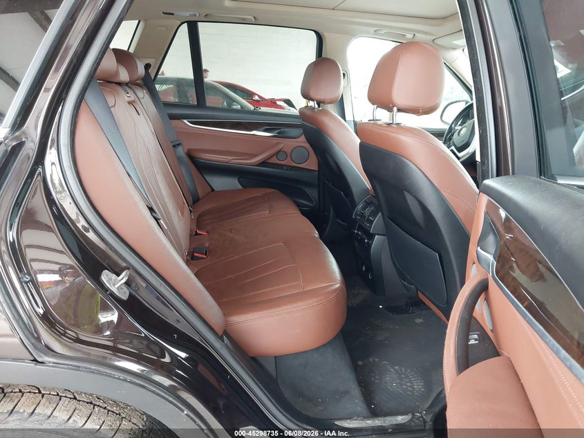 2015 BMW X5 VIN 5UXKR0C54F0P00987 IAAI salvage auction — REAR END, Salvage Title, sold $5,200 on 2026-07-08 (photo 8)