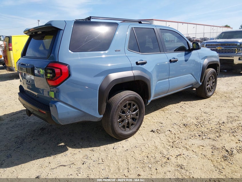 2025 Toyota 4runner VIN JTEVA5BR2S5057684 IAAI salvage auction — SIDE, Salvage Title, sold $20,100 on 2026-07-19 (photo 4)