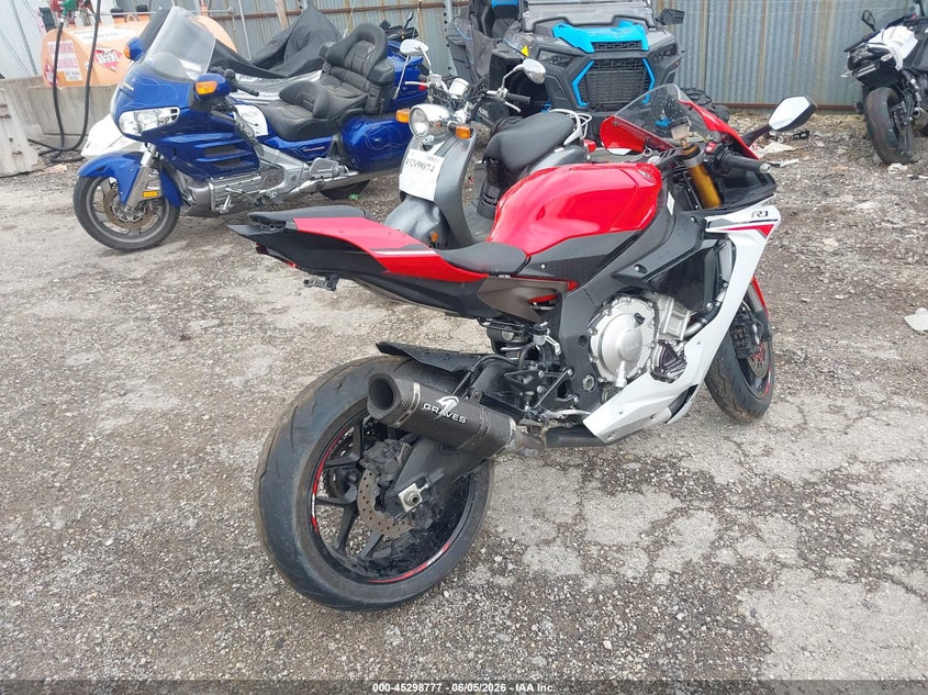 2015 Yamaha Yzf VIN JYARN39Y2FA000194 IAAI salvage auction — REAR END, Salvage (Illinois), sold $4,000 on 2026-07-22 (photo 4)