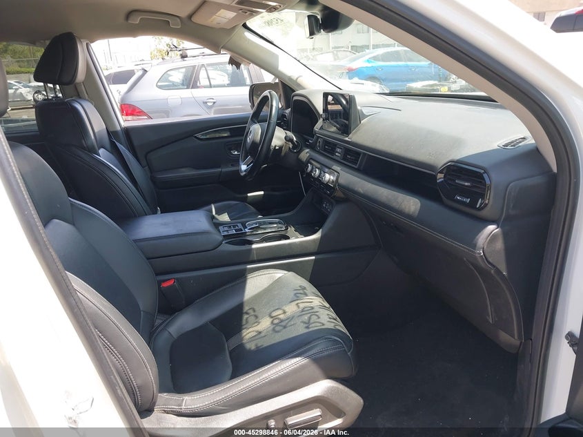 2023 Honda Pilot VIN 5FNYG2H40PB010556 IAAI salvage auction — SIDE, Wait Title, sold $15,000 on 2026-07-31 (photo 5)
