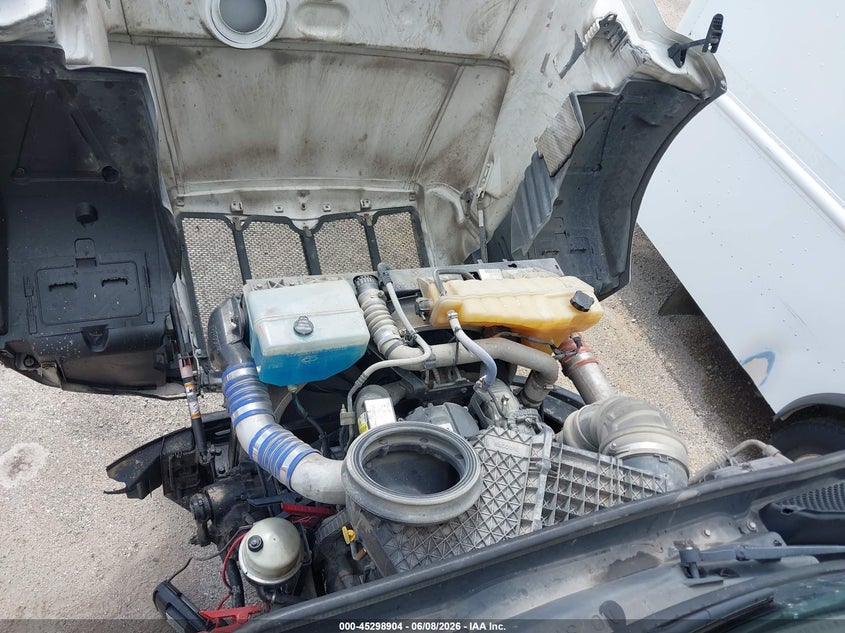 2020 Peterbilt 579 VIN 1XPBDP9X9LD689070 IAAI salvage auction — SIDE, Original (Texas), sold $7,950 on 2026-08-12 (photo 9)